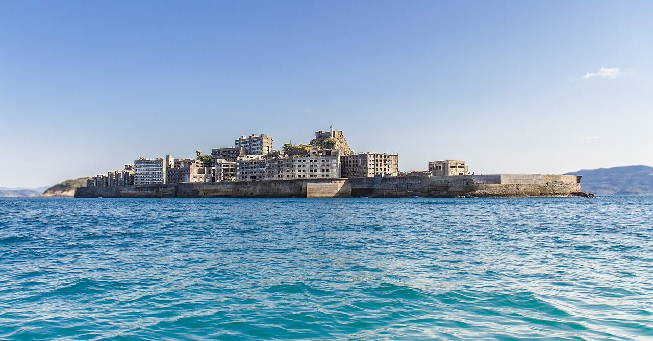 Japan’s Abandoned “Gunkanjima” Adventure